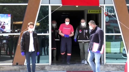 Koronavirüs Temizliği Yapan Bina Sakinlerinin Çöp Diye Attıkları Çuvaldan Ceset Çıktı
