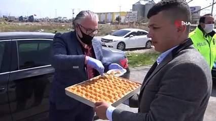 10 Nisan’da Polis Ekiplerine Tatlı İkramıyla Moral Desteği