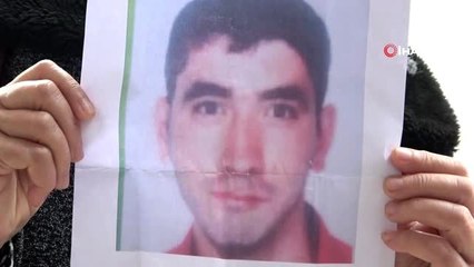 Sokak sokak gezip engelli oğlunu arıyor