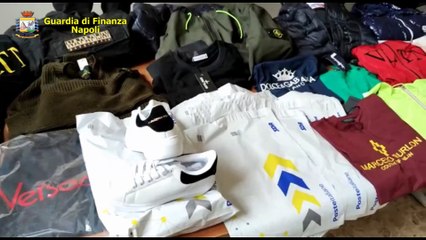 Napoli - Operazione #iocomprodacasa - Sequestrati 2.000 capi di abbigliamento contraffatti (04.05.20)