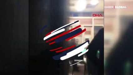 Polis kahvehanedekileri kepenklerden sızan ışıktan yakaladı