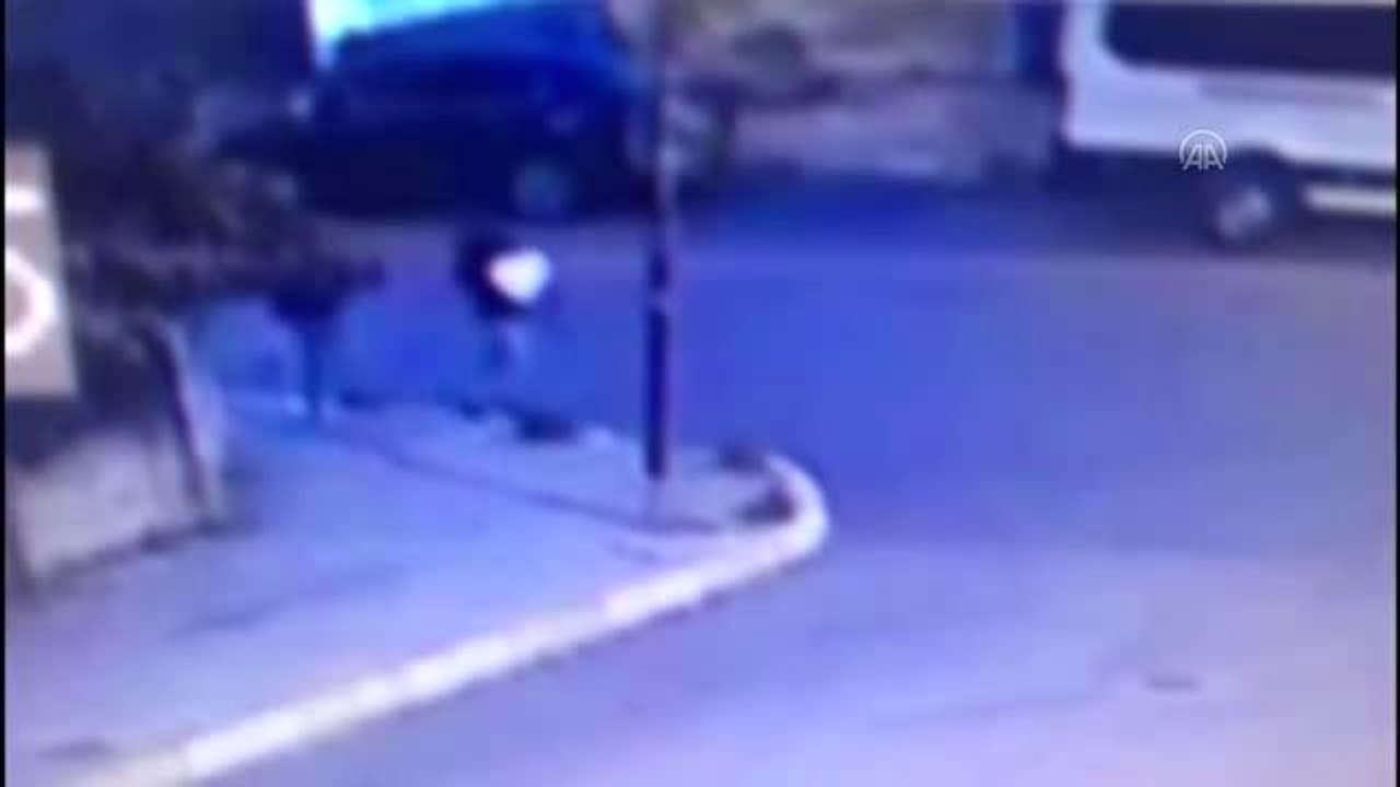 Boş arazide yeni doğmuş bebek bulundu