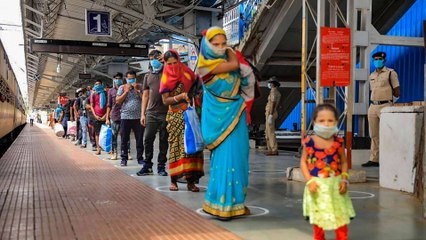 Political war erupts over railway fare of migrants