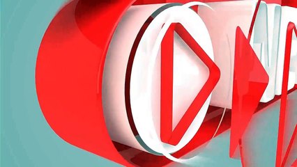 Ngã từ mái nhà cao 12m, cậu bé may mắn thoát chết vì rơi trúng... bạn của mình