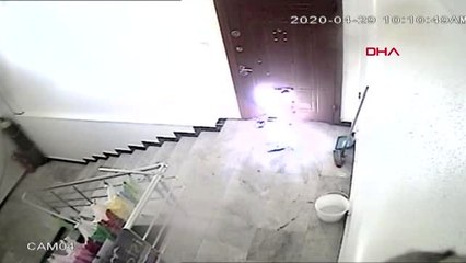 Eskişehir'de kapalı restorandan 10 bin liralık bakır sürahi çalanlar kamerada