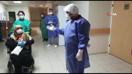 96 yaşındaki yaşlı kadın korona virüsünü yendi