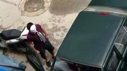 Yasakta sokağa maskeyle çıkıp gezdi, polisi görünce kaçtı