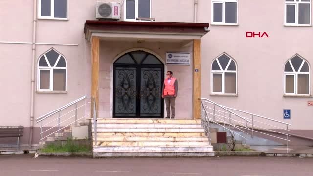 KOCAELİ İmamlar, bakkalın veresiye defterindeki borcu ödedi
