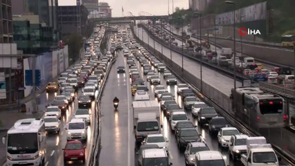 İstanbul trafiği alışılmış haline geri döndü