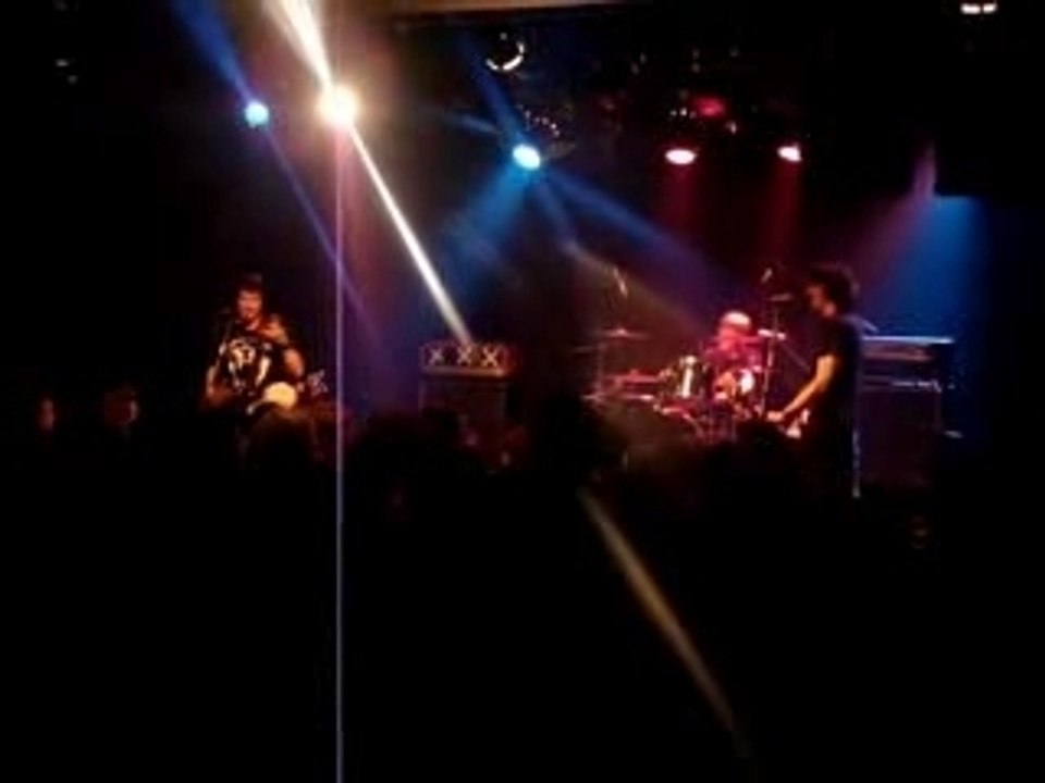 guerilla poubelle demain il pleut