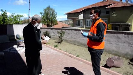 İşçi emeklisi maaşıyla Milli Dayanışma Kampanyası'na destek verdi