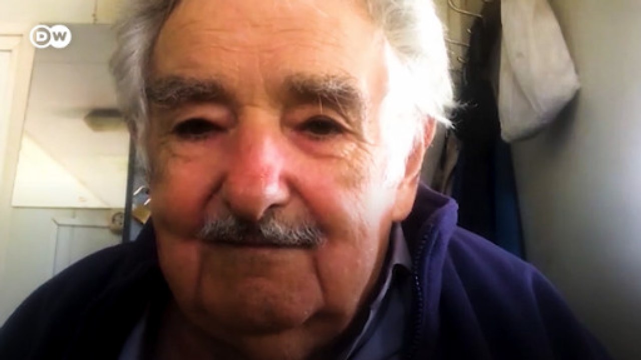 Mujica sobre a crise causada pela covid-19: "O mundo não será igual. Teremos que aprender a funcionar de uma forma diferente."