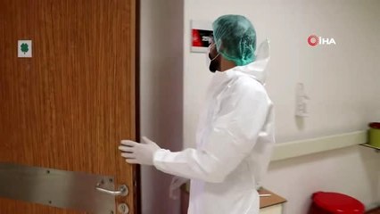 Korona virüsü yenen 5 kişi alkışlarla evine gönderildi