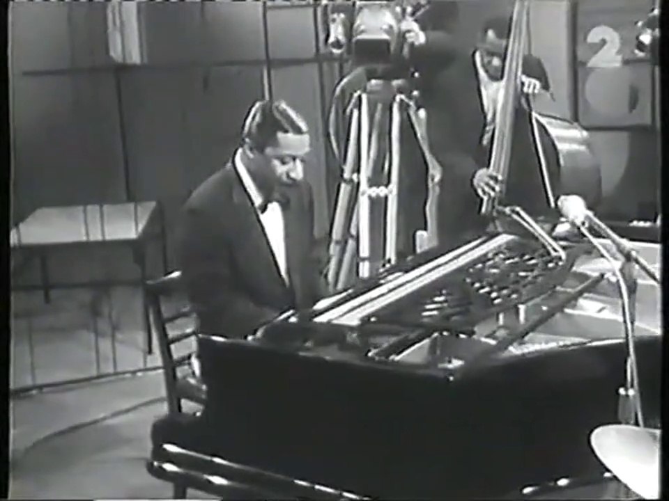 ERROLL GARNER TRIO – Misty