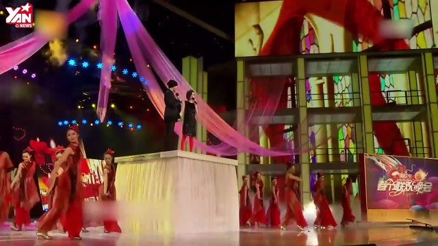 Bỏ qua Đường Yên và Lưu Khải Uy, Dương Mịch tới dự tiệc của Trương Đại Đại, netizen nói: “Vì trai bỏ bạn”