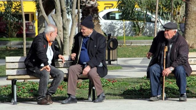 65 yaş üstü ve 20 yaş altı vatandaşların dışarı çıkacağı gün ve tarihler belli oldu