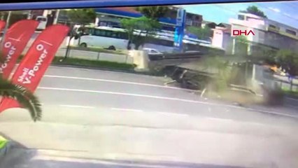SAMSUN TIR'ın çarptığı minibüsün sürücüsü öldü