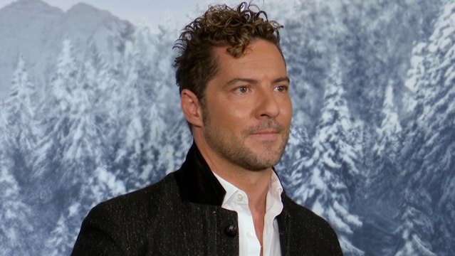 David Bisbal enseña los primeros pasos de su hijo Matteo