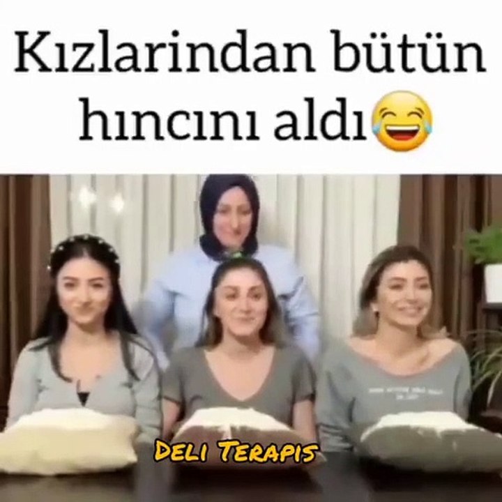 Anne kızlarına acımamış