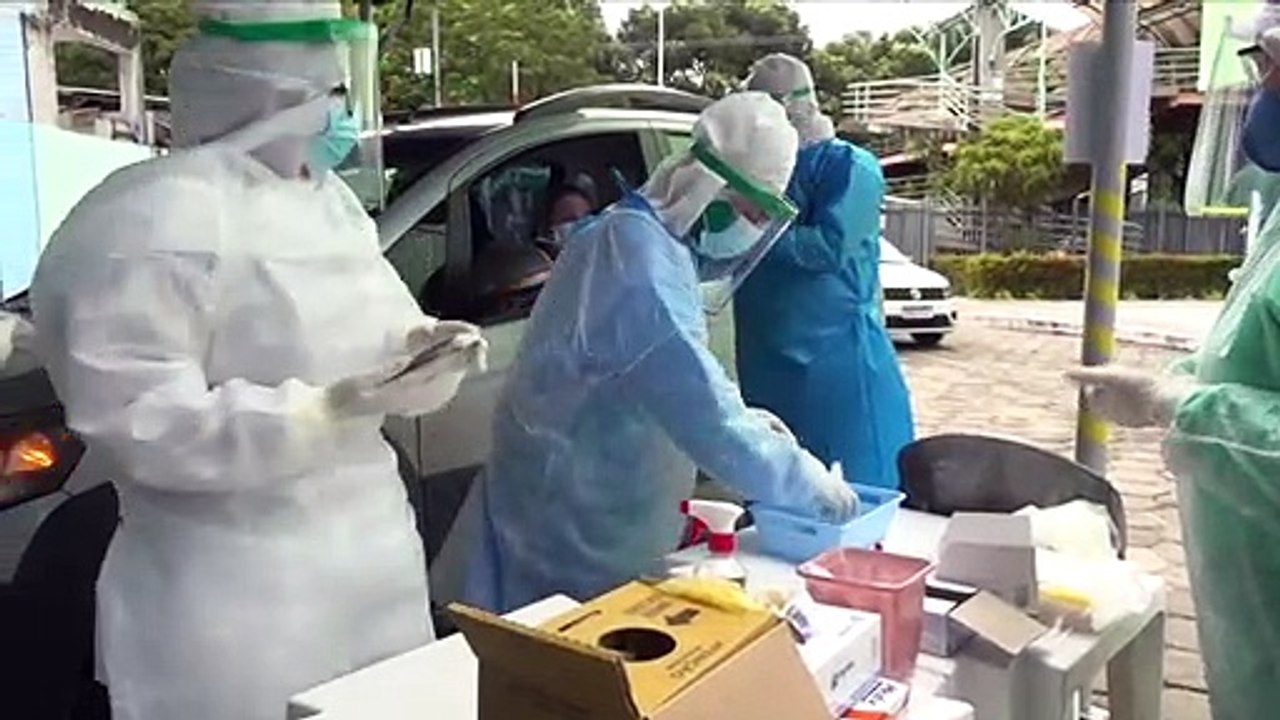 Pruebas rápidas a personal de salud en Manaos, Brasil