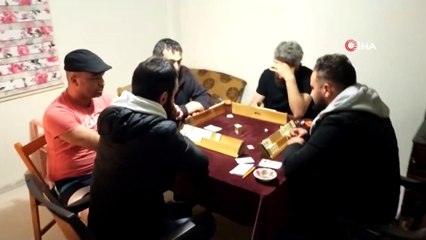 Yalova’da kumarhaneye dönüştürülen eve şok baskın