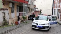 Tekirdağ'da polis evden eve dolaşıp çocuklara hediye dağıttı