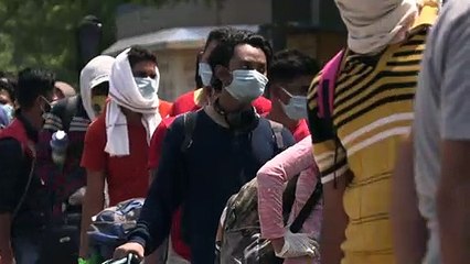 استئناف محدود لحركة القطارات في الهند