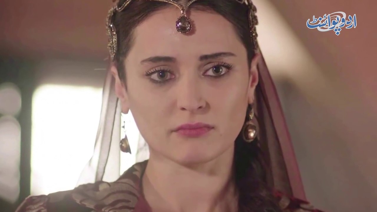 Turkish Actress Who Plays ‘Halima Sultan’ On Ertugrul Gazi - Watch What Her Personal Is Like
