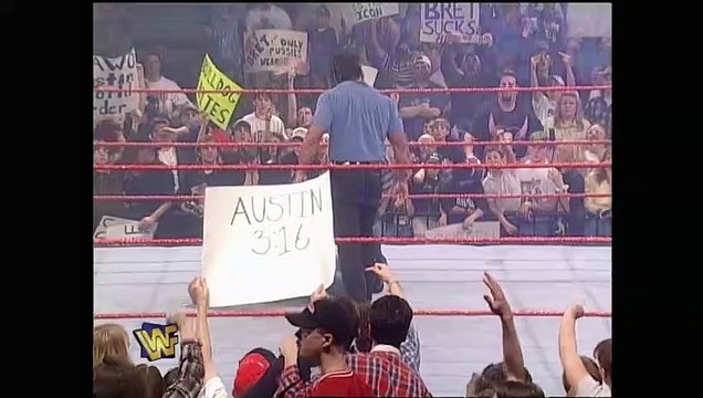 Raw: Steve Austin vs. Bret Hart (Street Fight) - April 21, 1997