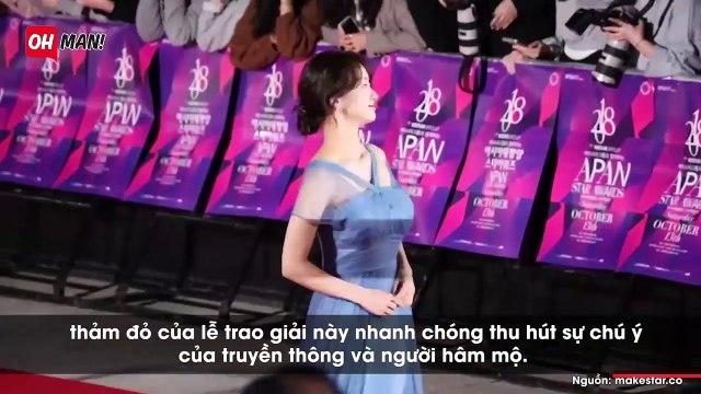 Thảm đỏ APAN Star Awards: IU và Kim Yoo Jung đẹp xuất sắc, lấn át tất cả