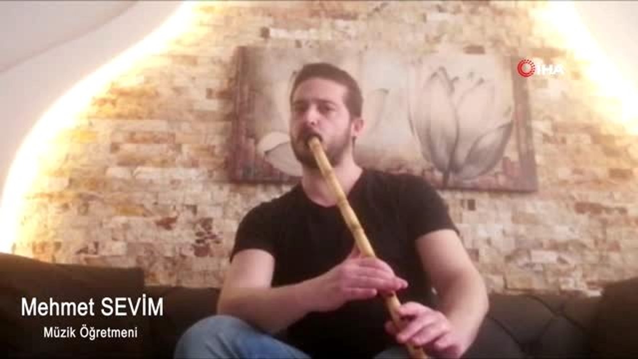 Öğretmen, öğrenci ve veliler "Uyan ey gözlerim" şarkısı ile "Evde kal" çağrısı yaptı