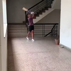 Watch  how Indian women's team captain doing her batting drills in lockdown ♥️ #harmanpreet kaur,#bcci #icc