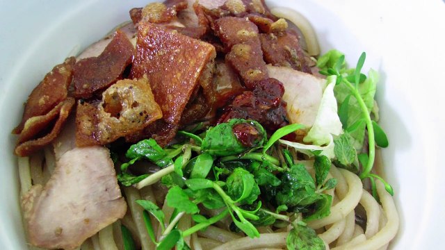 “Ăn quên ngày tháng” trước 6 đặc sản ngon “thần sầu” của phố cổ Hội An