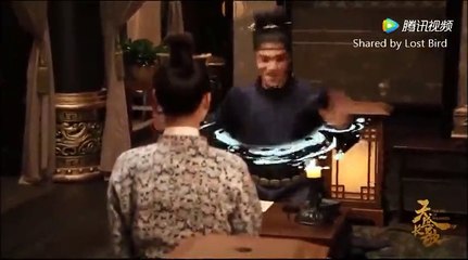 Trần Khôn tiên sinh bộc lộ năng khiếu vũ đạo của mình