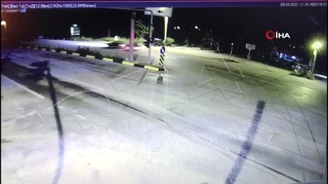 Seydikemer'de feci kaza... Kaza anı kamerada: 2 ölü