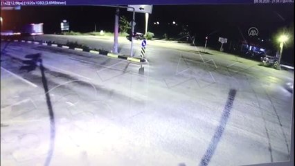 Muğla'da kamyon ile otomobil çarpıştı: 2 ölü