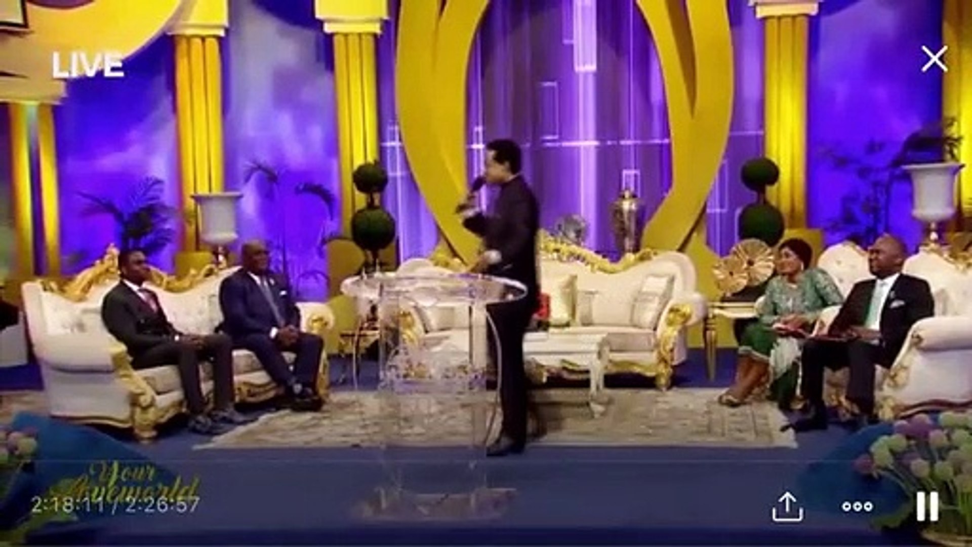 Why will pastor Chris oyakhilome pay Sinach, Joe praise and Eben