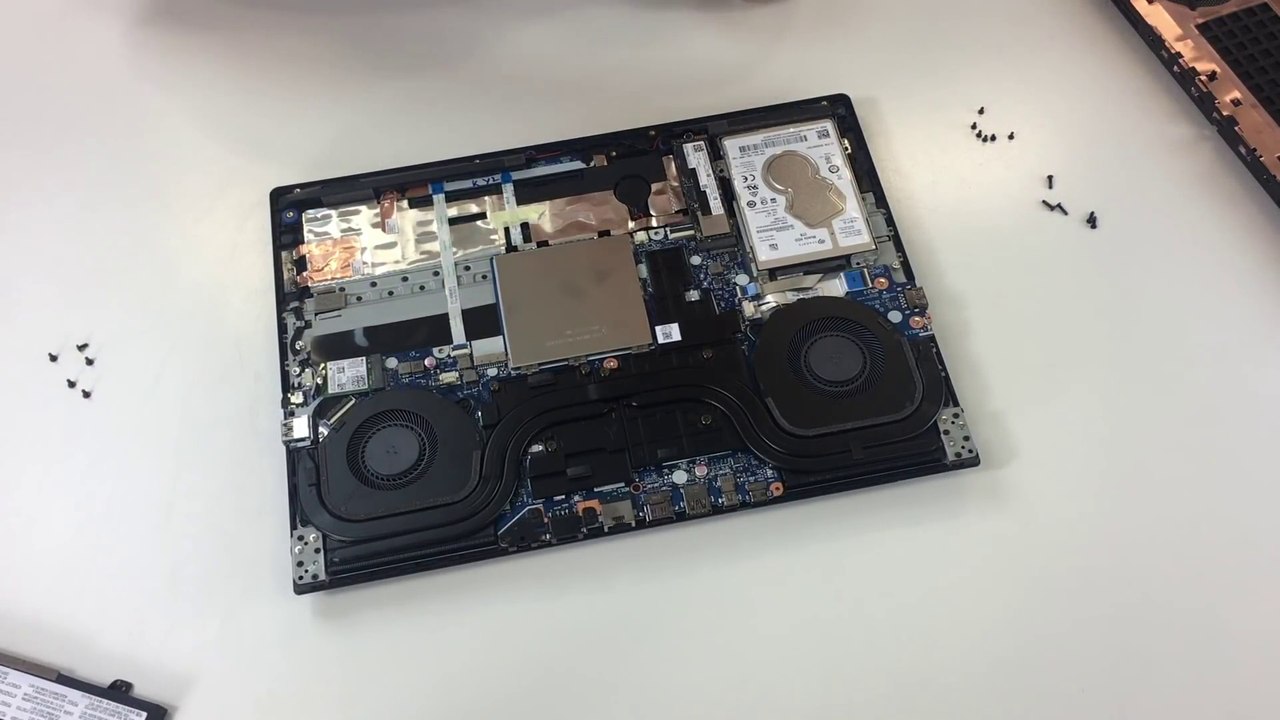 Lenovo Legion Y530 - disassembly and upgrade options