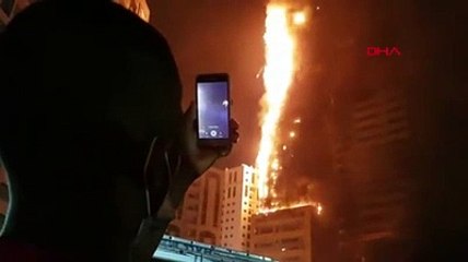 BAE’de dehşet anları! Dev gökdelen cayır cayır yandı