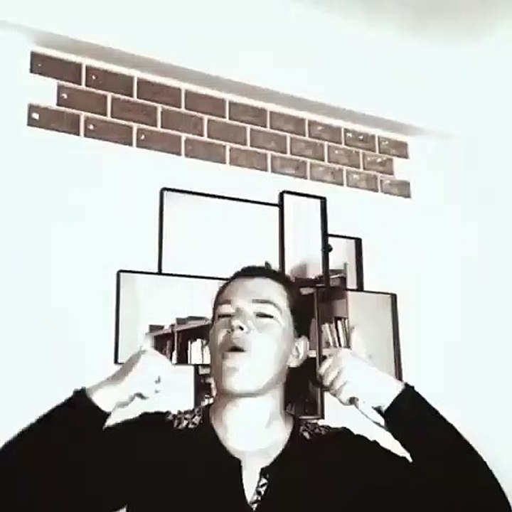 51ème Jour de Confinement " Tuto/ comment changer rapidement les cordes de sa guitare classique ! "