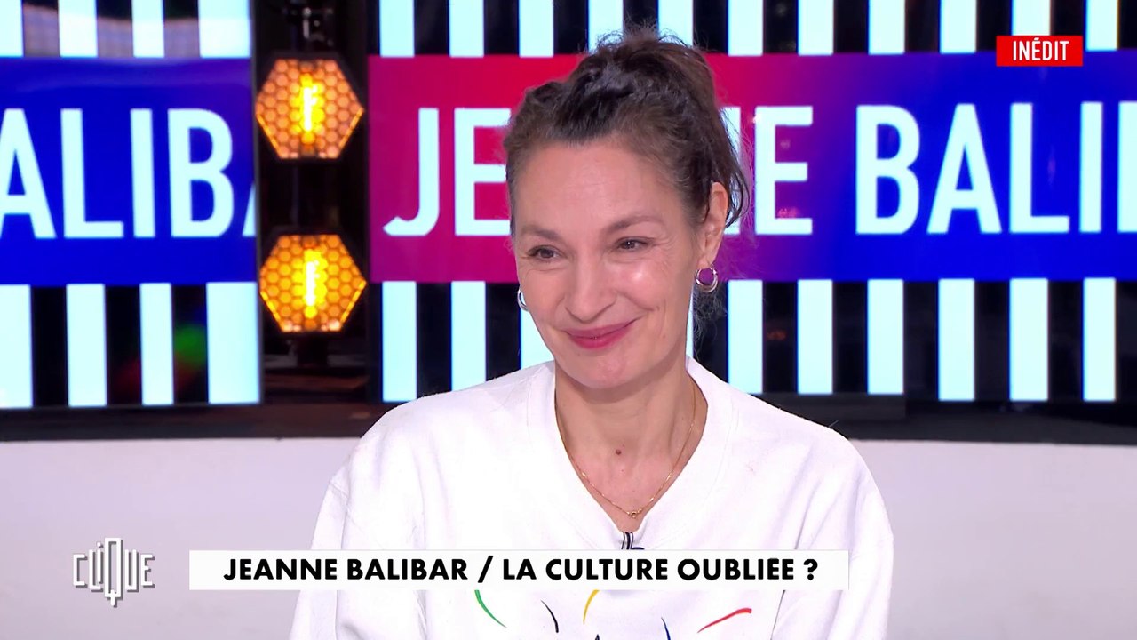 Jeanne Balibar : la culture oubliée ? - Clique - CANAL+