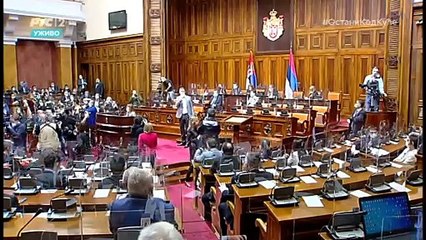 BOŠKO NAPRAVIO HAOS U SKUPŠTINI....