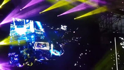 Vũ Cát Tường lần đầu hát live Leader