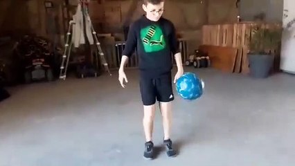 U13 Hugo (289 jongles)