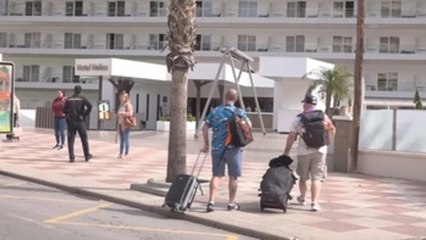 La llegada de turistas extranjeros se hundió en marzo un 64,3 %