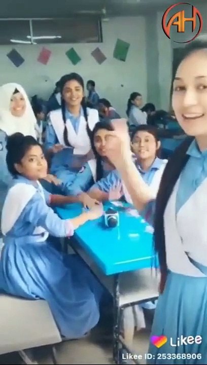 অস্থির মজার ফানি ভিডিও হাঁসতে হাঁসতে পেট ব্যাথা __ Likee Funny Comedy Videos _ (1)