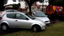 Motorista passa mal e atinge carro estacionado na Rua Manaus