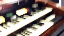 Uni Recording Techniques Hammond BEAST Organ