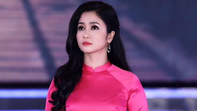 Phương Anh Bolero 2020 - Ca Sĩ Trẻ Xinh Đẹp Cuốn Hút Người Nghe Lk Tàu Đêm Năm Cũ