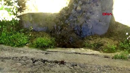 ÇANAKKALE Venedik'i andıran köyde evlerin altından su akıyor